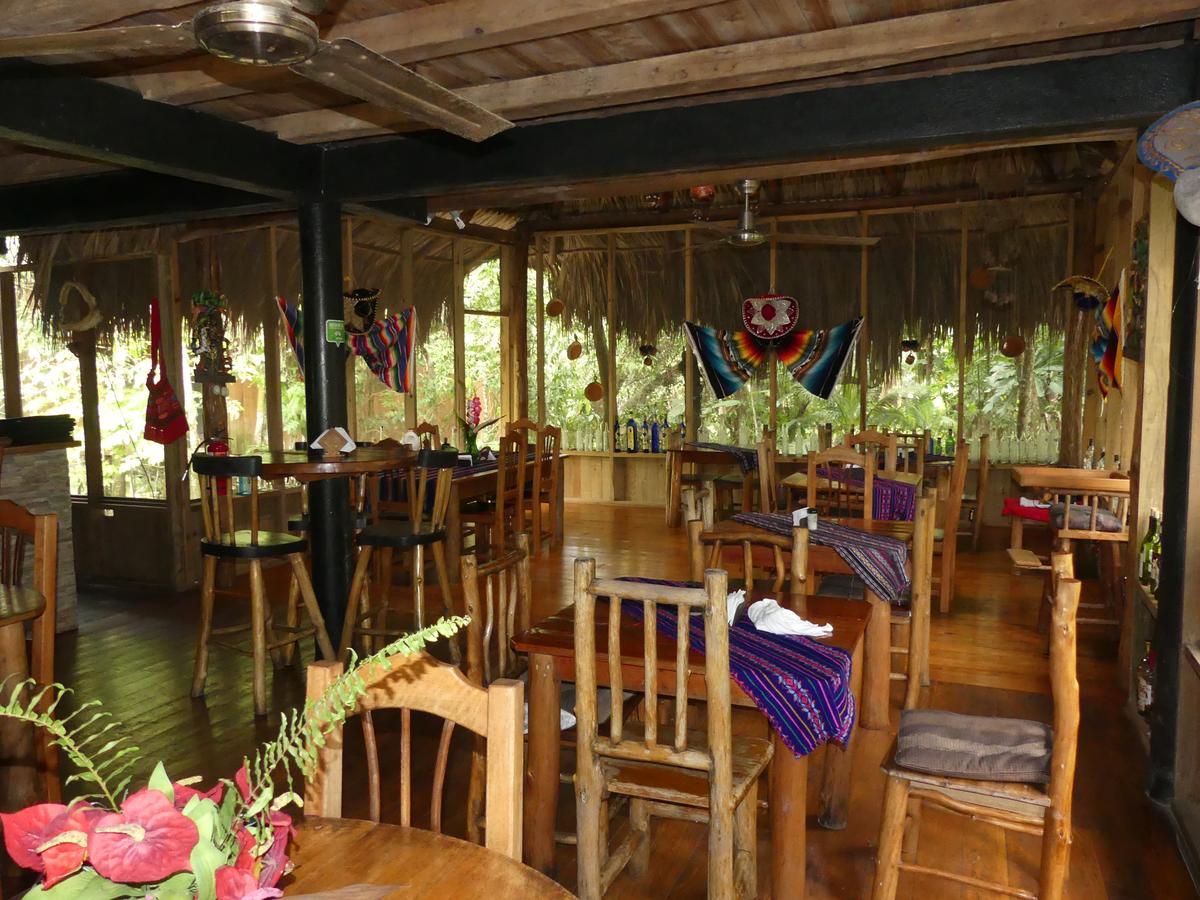 Hotel Kangaroo Y Restaurante Rio Dulce Luaran gambar