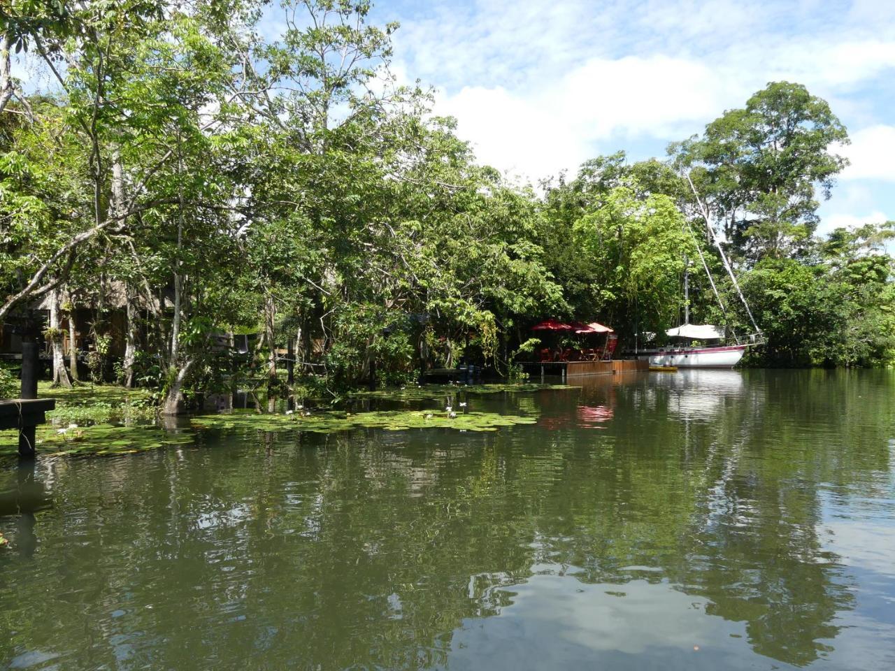 Hotel Kangaroo Y Restaurante Rio Dulce Luaran gambar