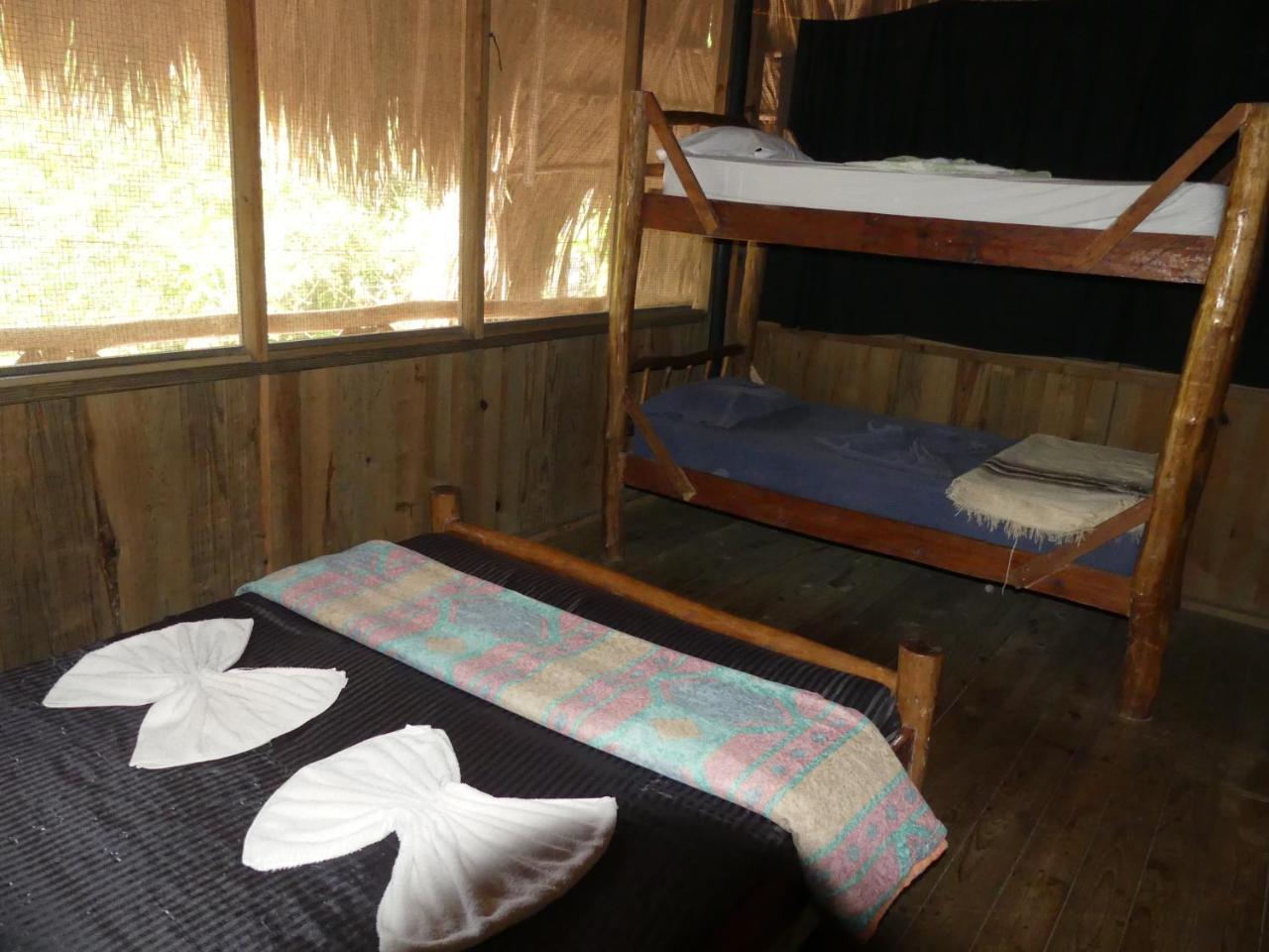 Hotel Kangaroo Y Restaurante Rio Dulce Luaran gambar