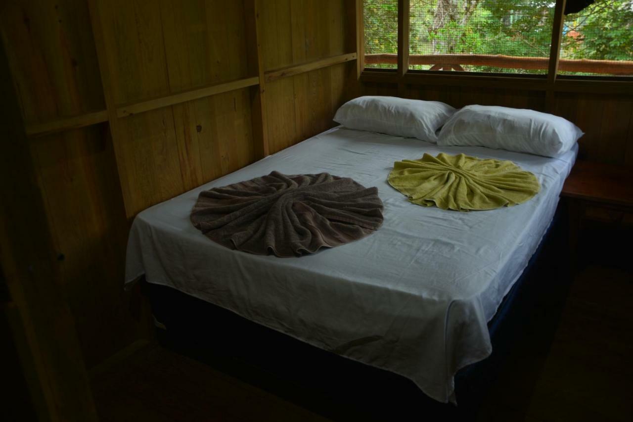 Hotel Kangaroo Y Restaurante Rio Dulce Luaran gambar