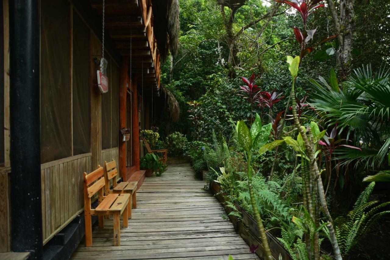 Hotel Kangaroo Y Restaurante Rio Dulce Luaran gambar