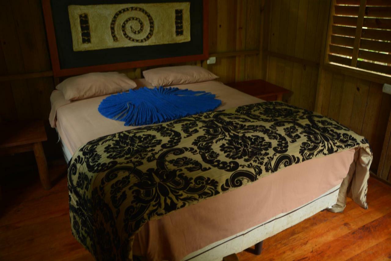 Hotel Kangaroo Y Restaurante Rio Dulce Luaran gambar